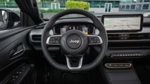 Jeep Avenger restyling, interni e bagagliaio