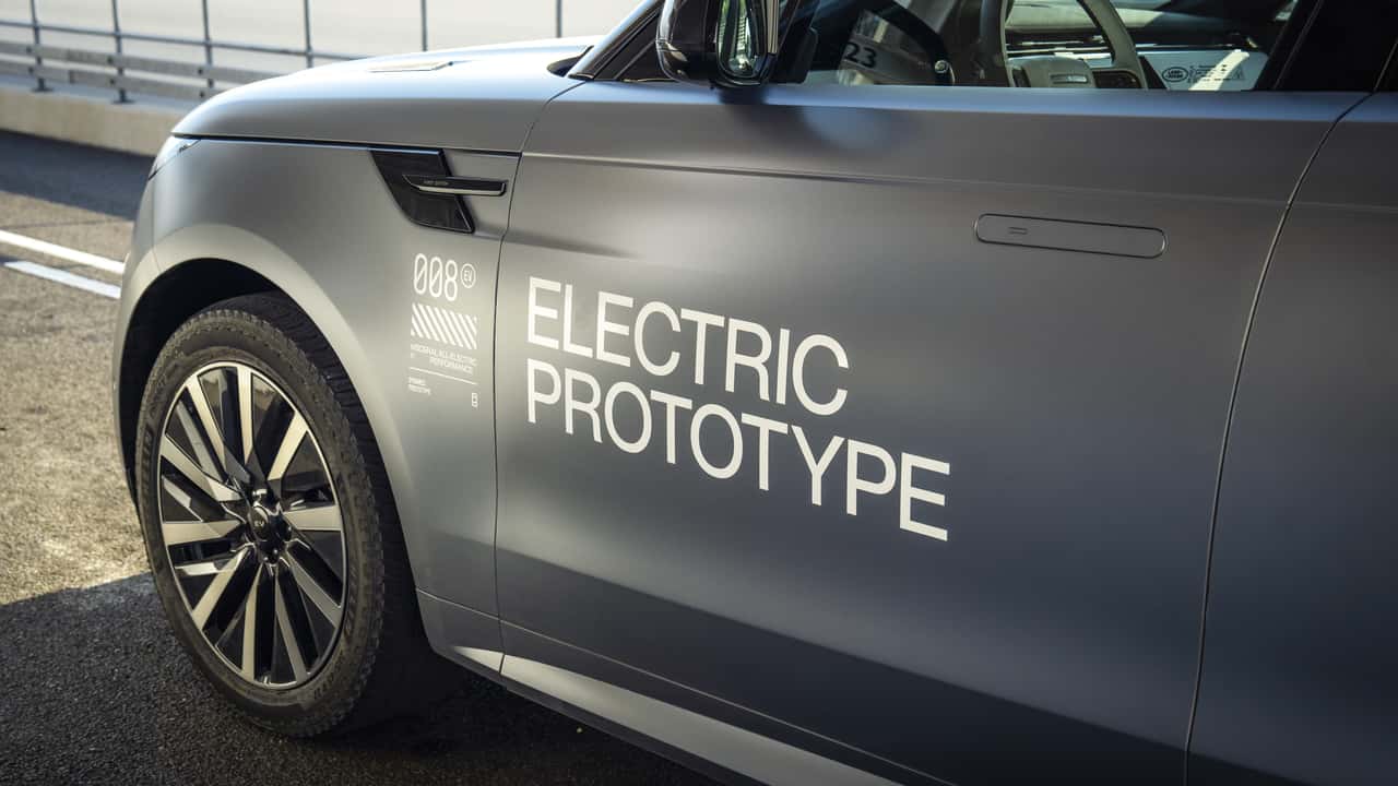 Range Rover Sport Electric prototype