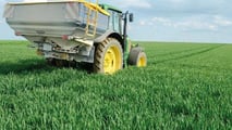 Urea e agricoltura: svolta normativa nel decreto ColtivaItalia