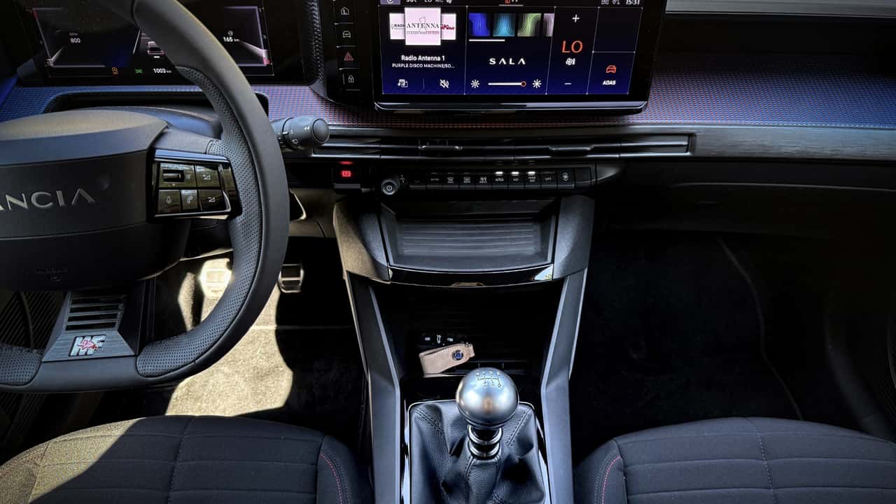 Lancia Ypsilon Turbo 100, la prova di Motor1.com