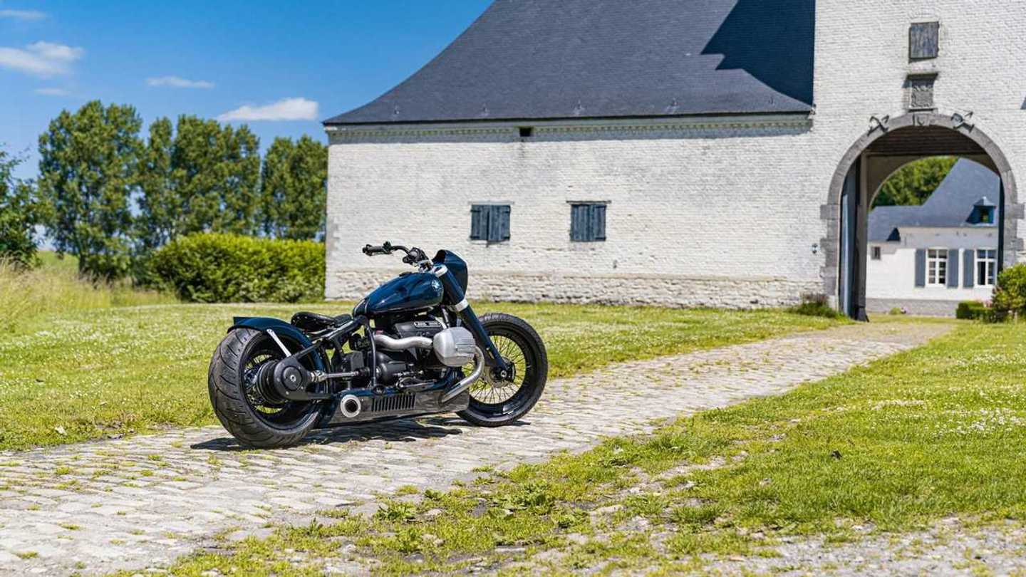 Workhorse Speedshop Turns The Retro Up With Custom BMW R18 AVUS