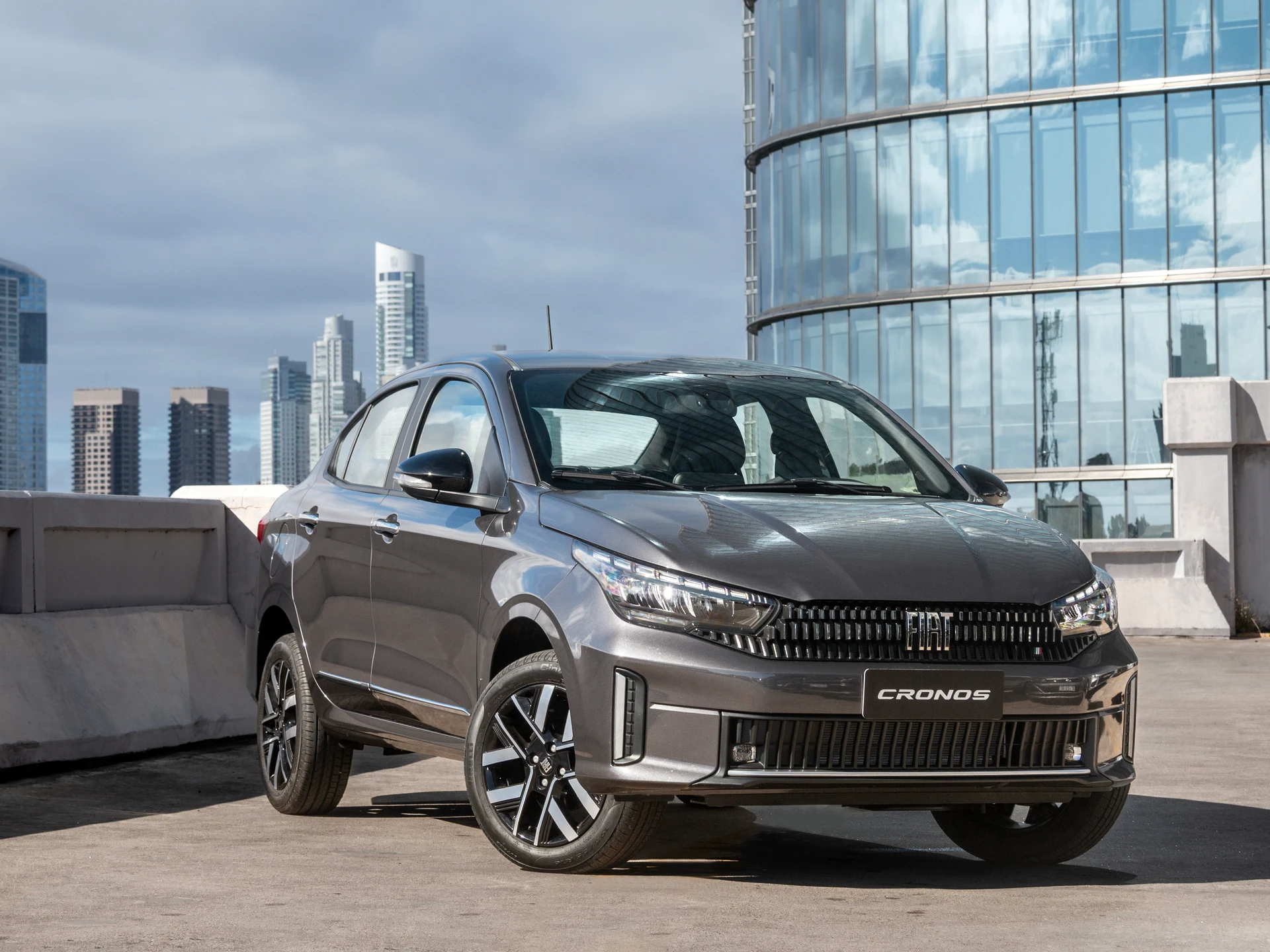 Fiat aumenta preço do novo Cronos 2026 em até R$ 3.590