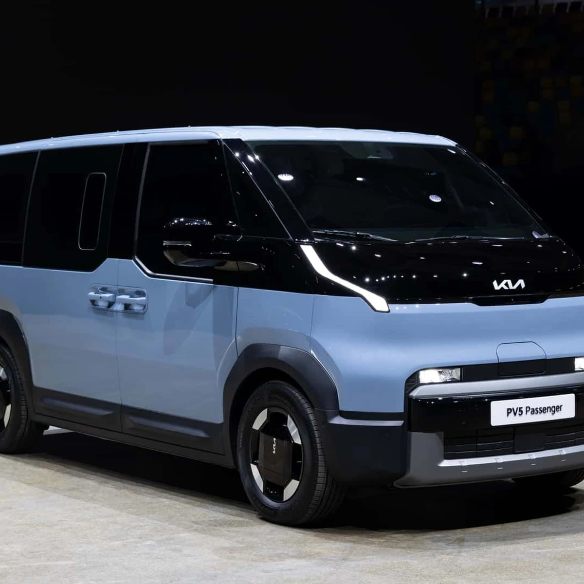 car kia passenger van