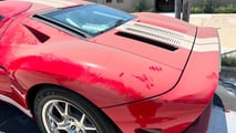 Ferrari 550, BMW M5 e Ford GT in un garage