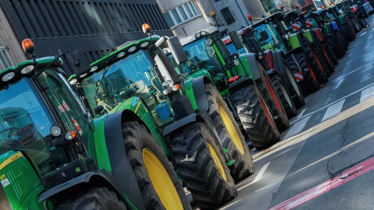 Agricoltura europea: tagli alla PAC e il confronto impietoso con USA e Cina