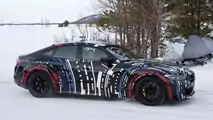 Foto spia EV a quattro motori basati su BMW i4 M50