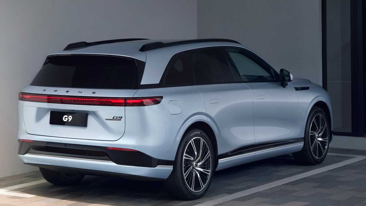 Le Xpeng G9 e P7 restyling debuttano in Europa