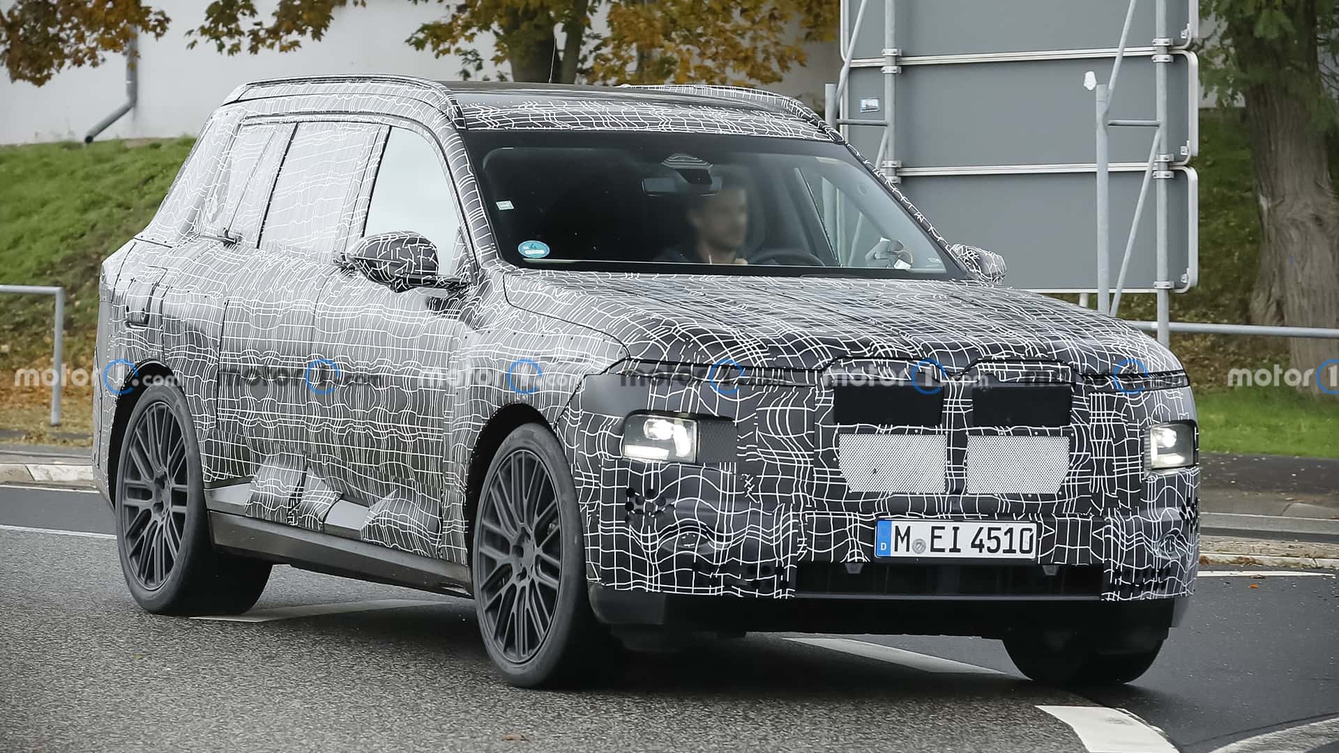 bmw-x7-2026-erlkonig.jpg
