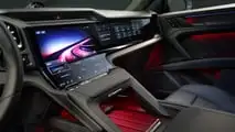 Porsche Cayenne Electric: La cabina di guida