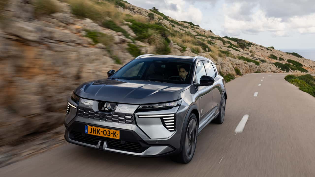 Conducimos el nuevo Mitsubishi Eclipse Cross, el SUV 100% eléctrico japonés
