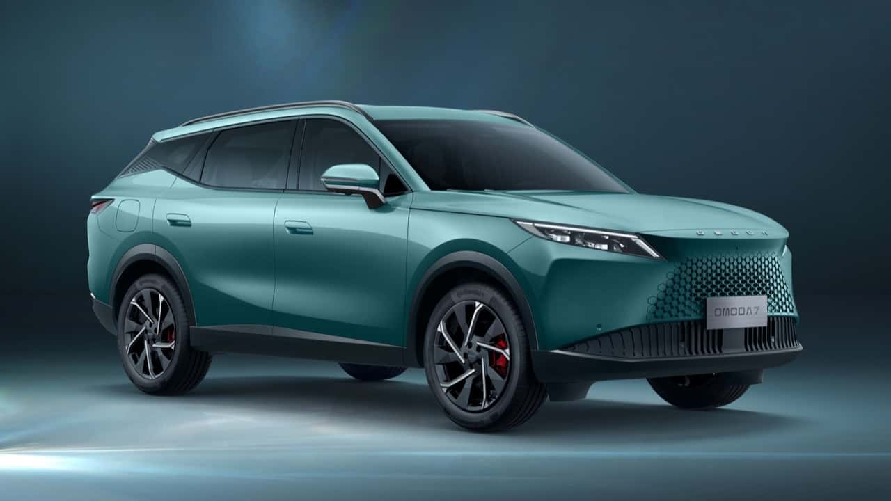 Omoda 7 SHS-P debutta in Italia, due allestimenti e super ibrido
