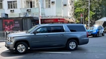 As Chevrolet Suburban em Copacabana, em 2024, escoltando o presidente dos EUA durante o G20 (Fotos - Jason Vogel)