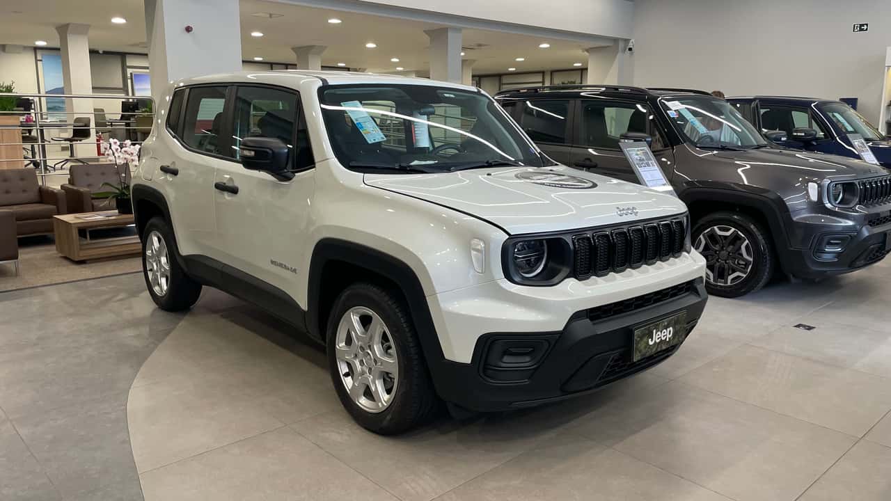 Jeep Renegade Sport 2026 nas lojas