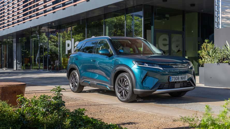 I prezzi della BYD Atto 2 ibrida