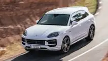 Porsche Cayenne Turbo E-Hybrid (2023) im Test