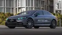 Mercedes-Benz with turquoise marker lights