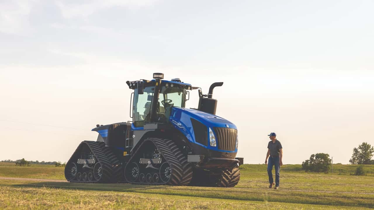 New Holland T9 SmartTrax: trattore quadricingolo per il 2025