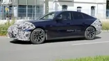 Foto spia del restyling della BMW i4 del 2025