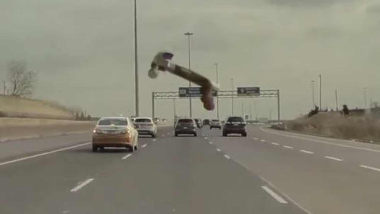 Flying Hammer
