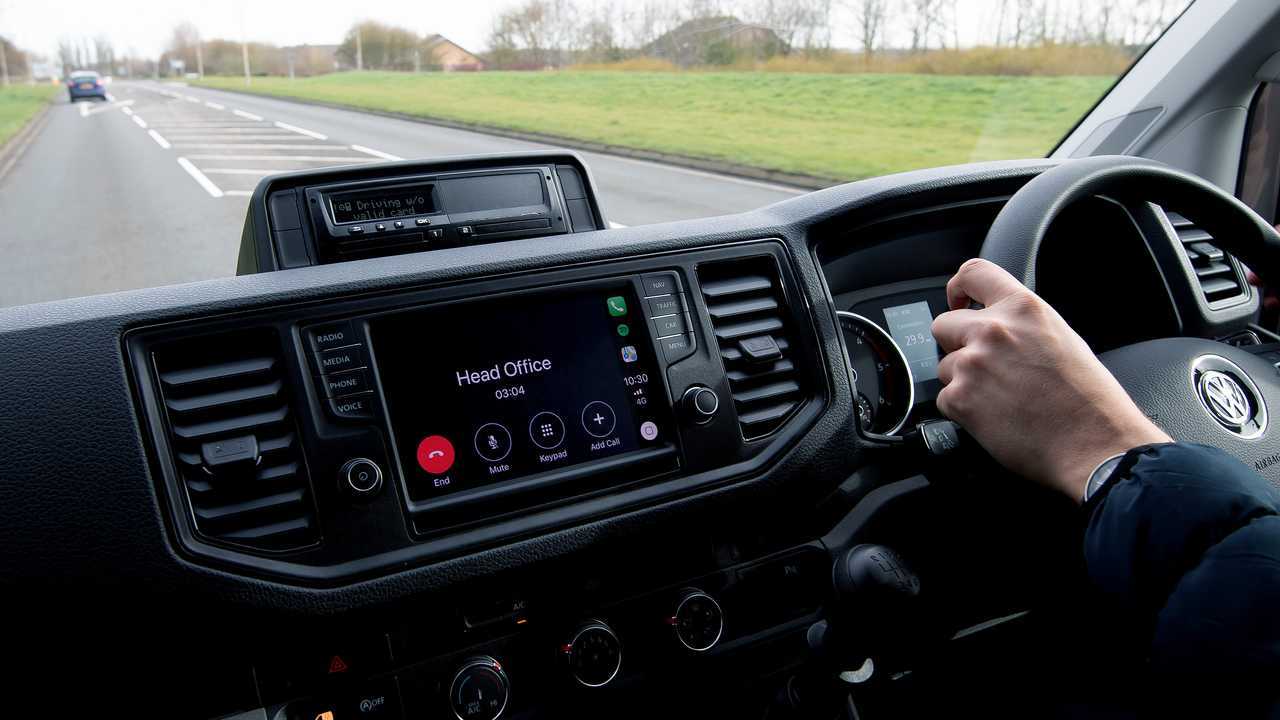 Less than half of van drivers using hands free tech despite sanctions