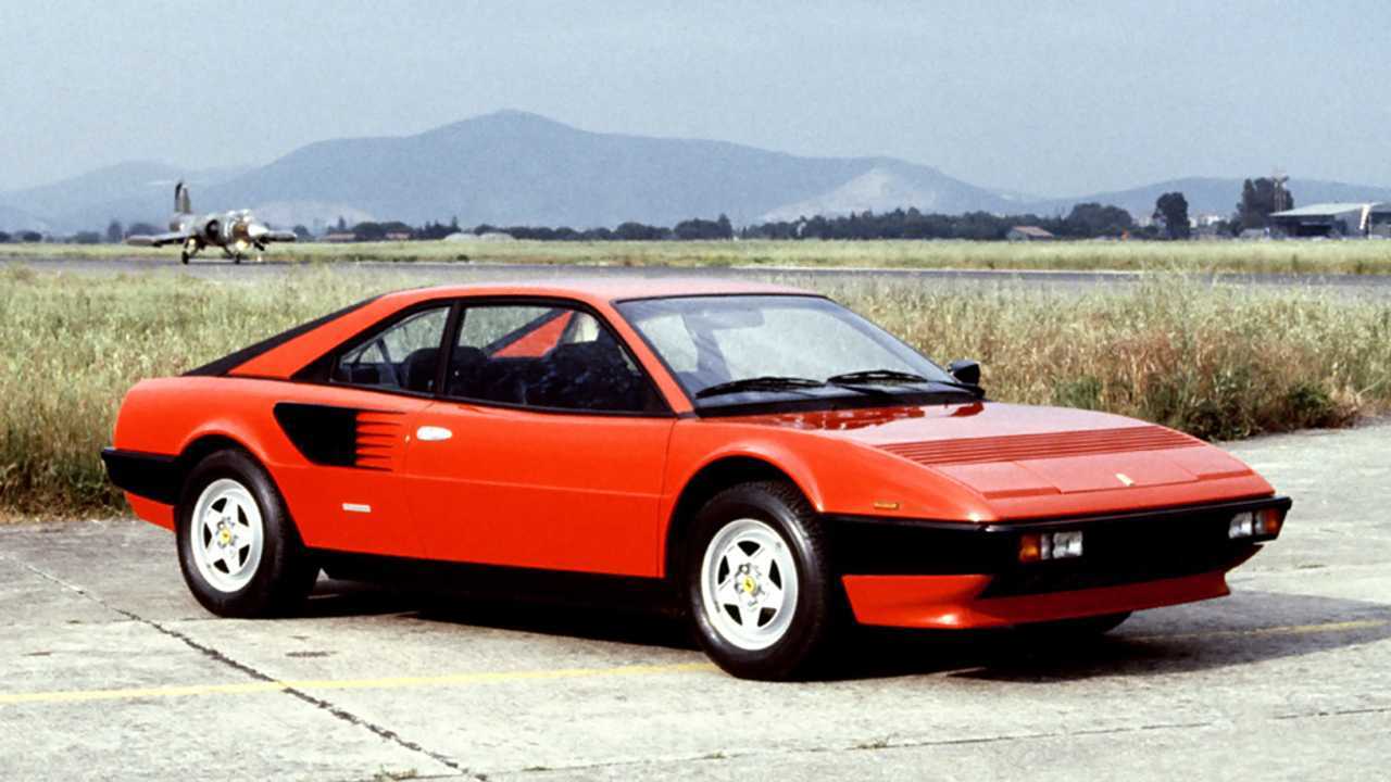 Ferrari Mondial, le foto del tempo