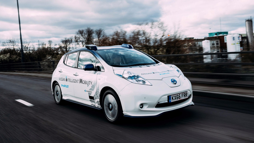 Otonom Nissan Leaf Londra Testi