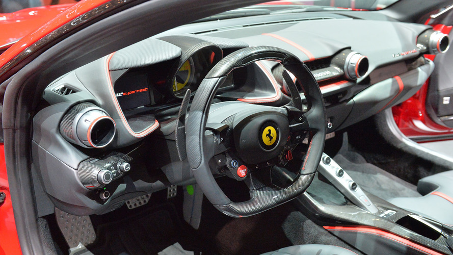 2017 - Ferrari 812 Superfast Genève