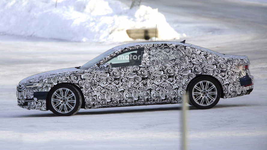 2019 Audi S8 spy photo