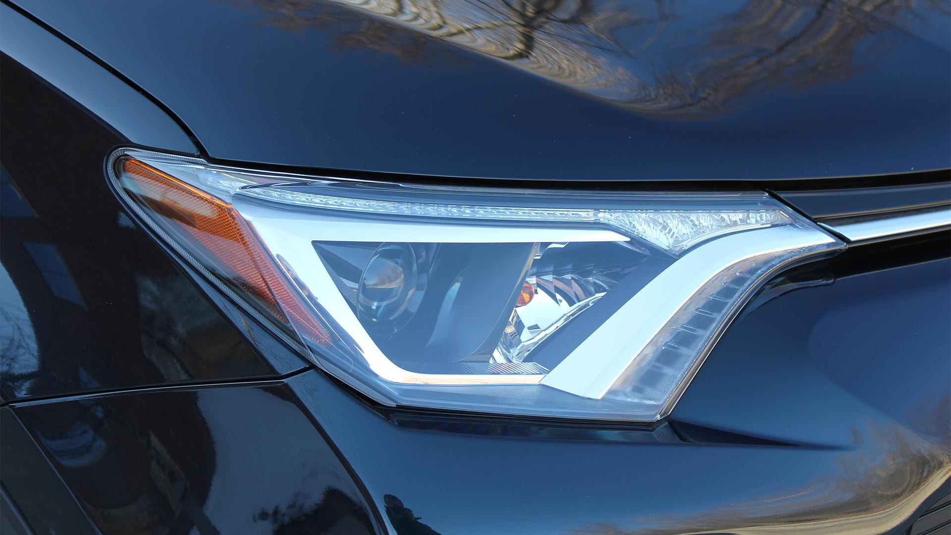2017 Toyota Rav4 Hybrid Review In The Compeion S Crosshairs