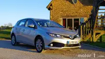 Essai Toyota Auros Hybrid