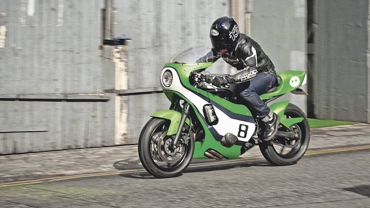 <em>Aaron Perrott riding his beautiful custom Kawasaki.</em>