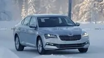2019 Skoda Superb photos espion
