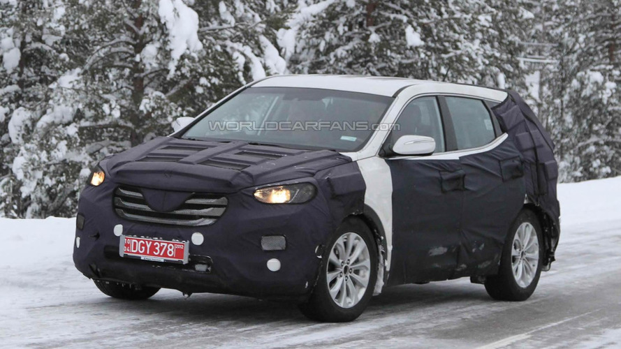 Hyundai Ix45 News And Reviews Motor1 2017 Hyundai Ix45 Santa Fe Spied Winter Testing