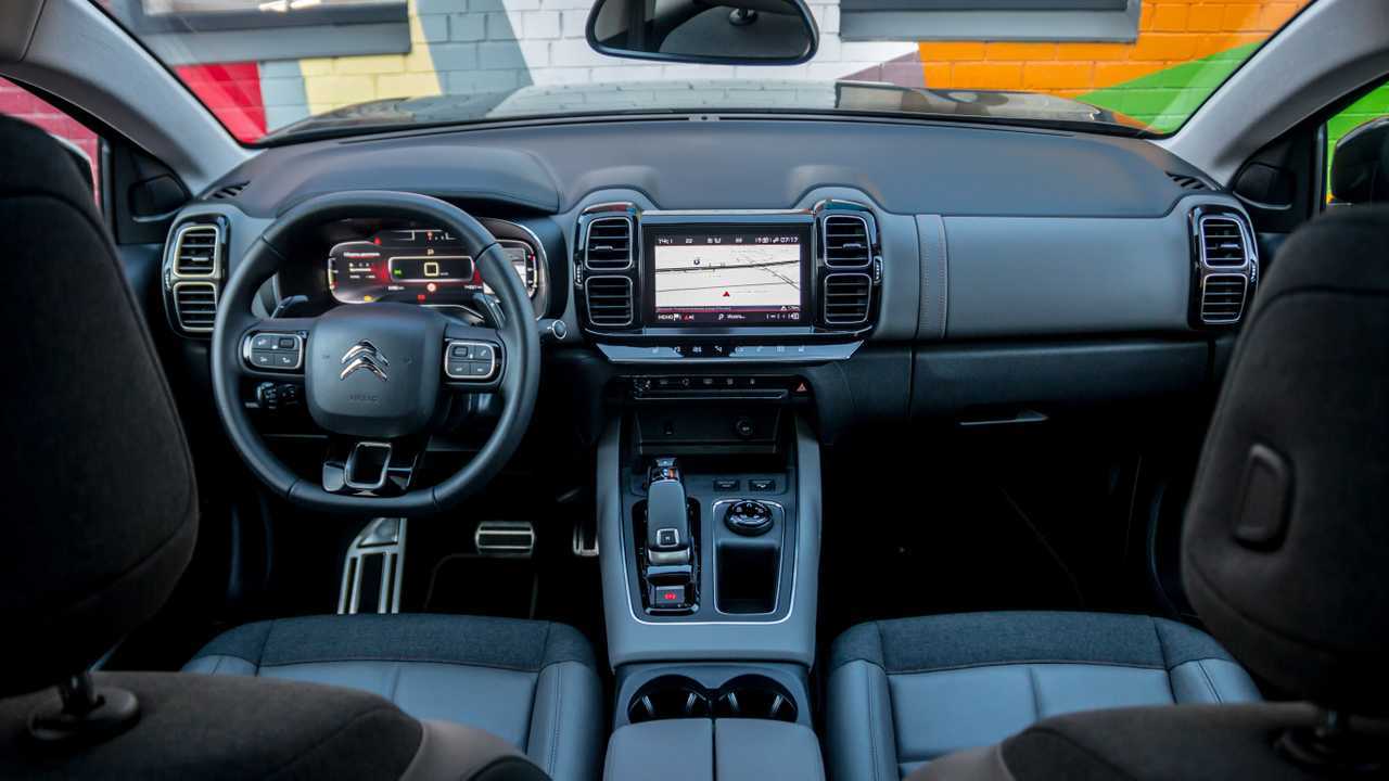 Citroen C5 Aircross test-drive in Moscow