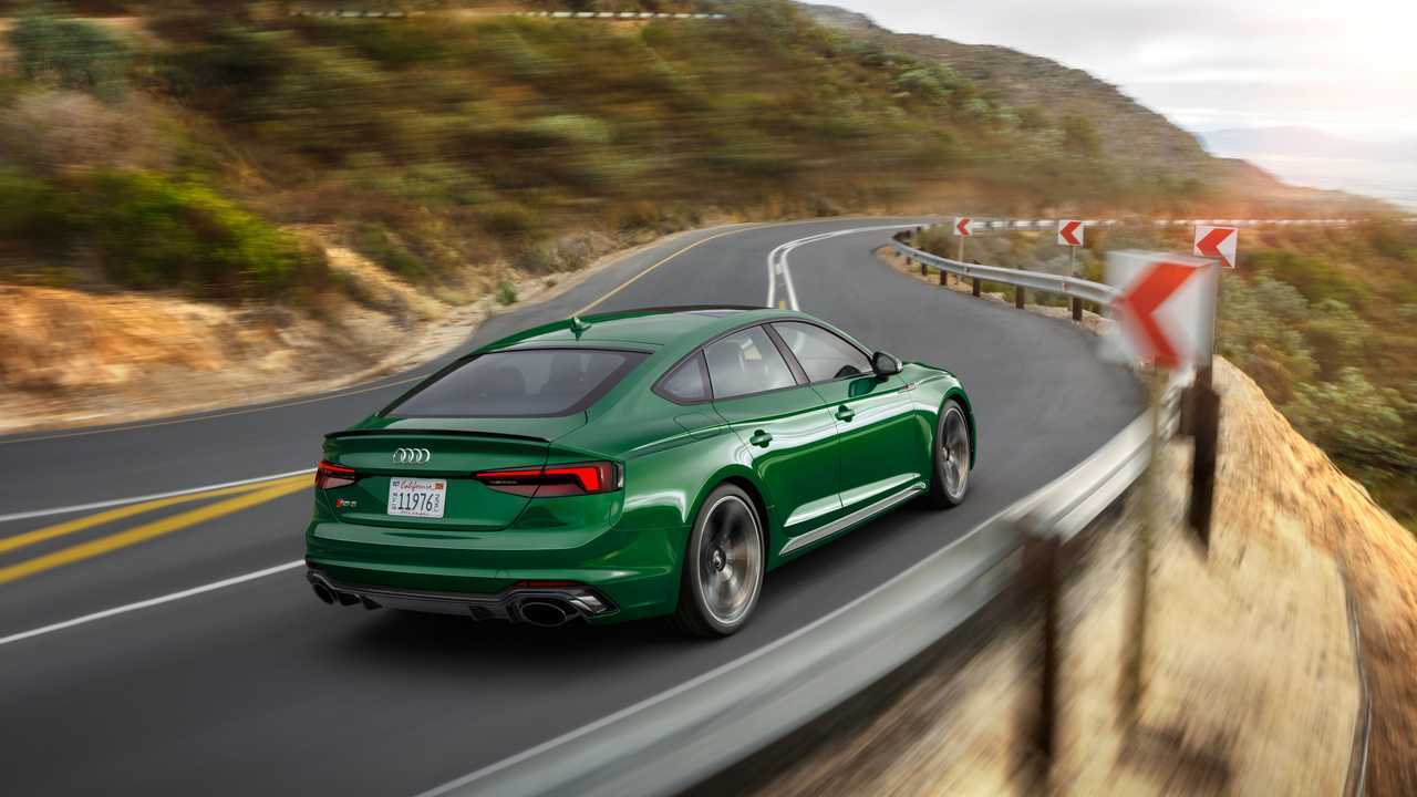 Audi RS5 Sportback Sonoma Green для России