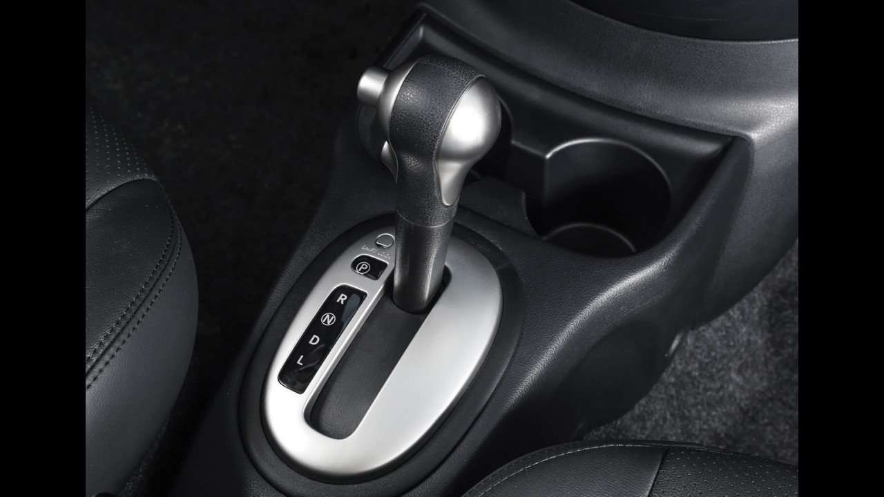 Nissan March e Versa ganharão câmbio CVT em junho