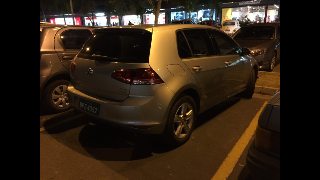 Flagra: VW Golf TSI nacional deve trocar câmbio DSG pelo Tiptronic