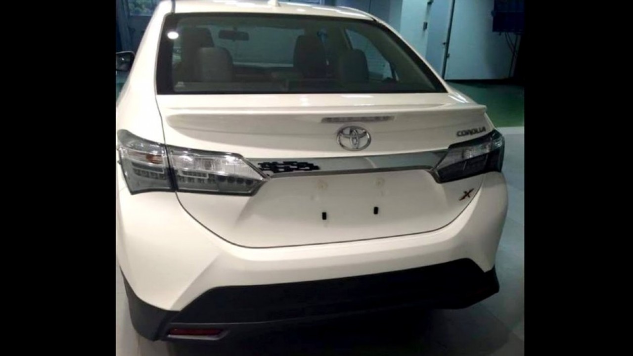 Segredo: vazam fotos do Toyota Corolla com visual esportivo