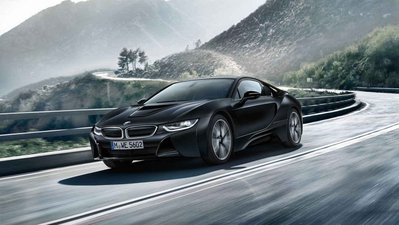 BMW i8 Protonic Frozen Black ve Yellow