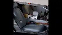 Miniature DeLorean à l'échelle 1:8