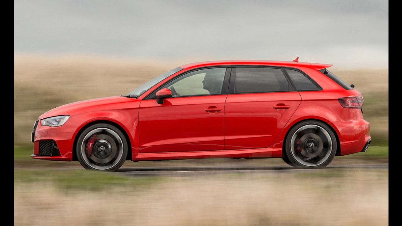 Audi lança RS 3 Sportback de 367 cv no Brasil por R$ 290.990