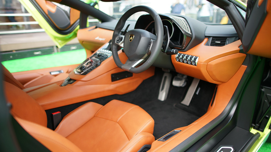 Hong Kong’taki tek Lamborghini Aventador Miura Homage 1 milyon dolar ediyor