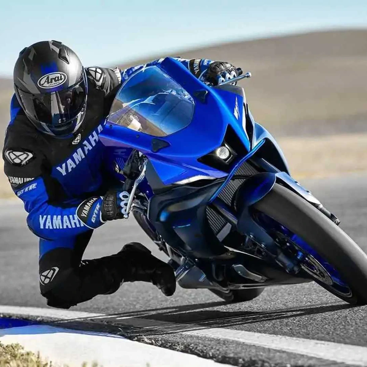 Nova Yamaha R7 2022 chega com motor da MT-07