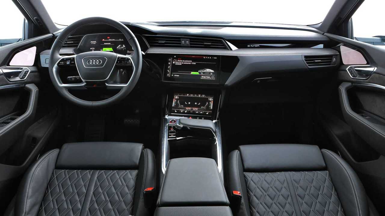 Audi e-tron S Sportback - impressões ao dirigir - interior