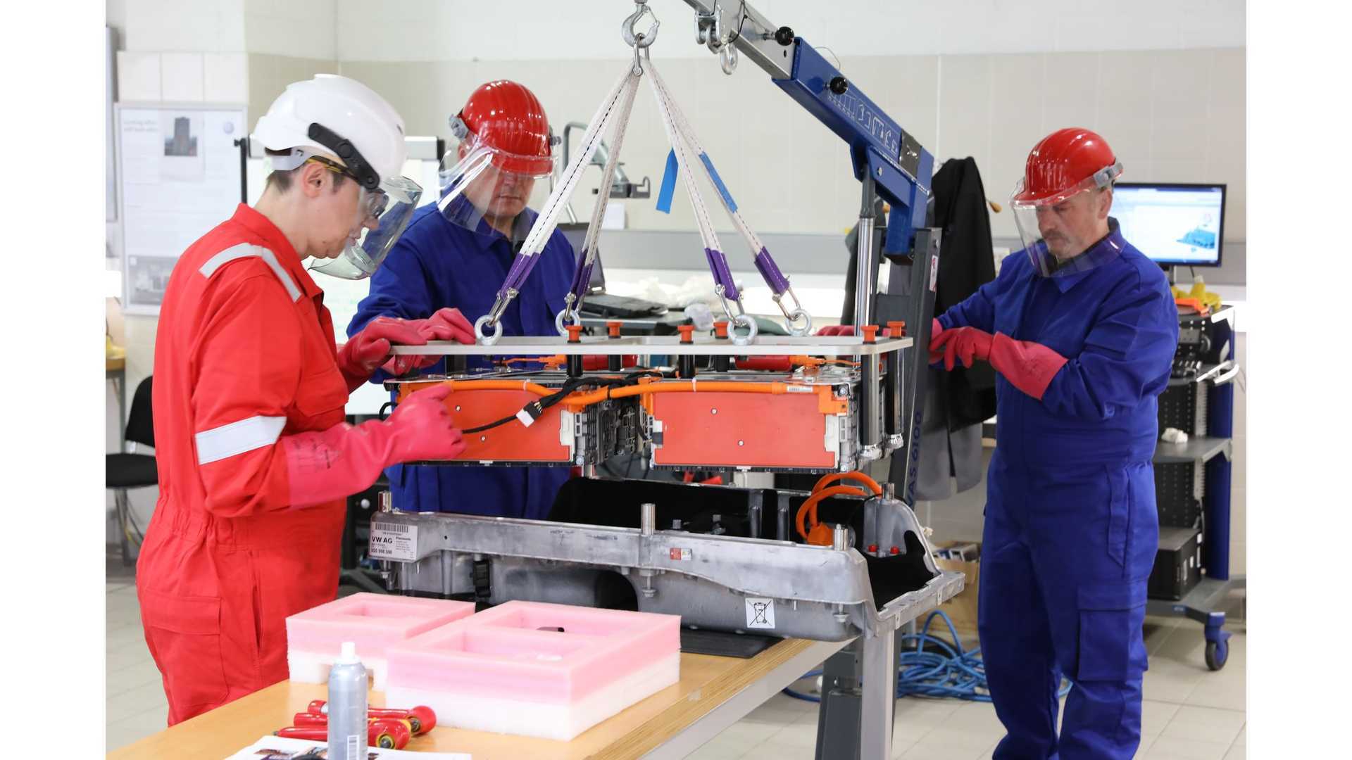 Here Is How Volkswagen Trains High Voltage Experts