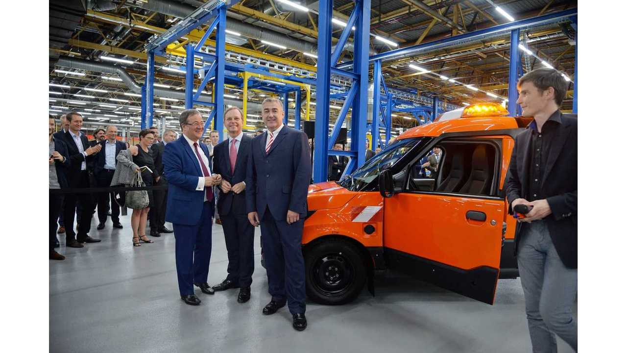 Armin Laschet, Minister President of North Rhine-Westphalia, Thomas Rachel, State Secretary to the Federal Minister of Education and Research, Jürgen Gerdes, Board Member for Corporate Incubations, Achim Kampker, CEO of StreetScooter GmbH
