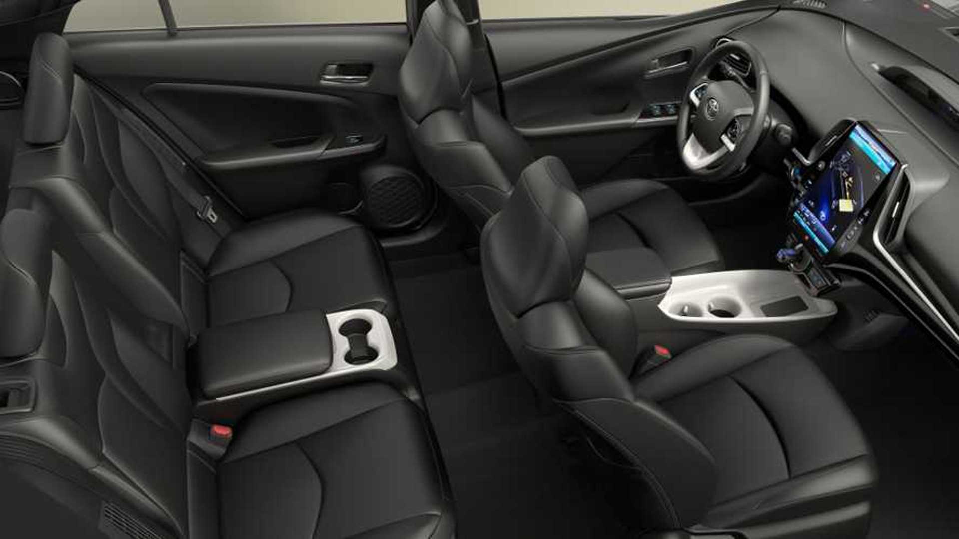 Toyota Hints Fifth Seat In The Prius Prime To Arrive Future