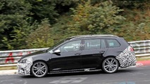 Makyajlı VW Golf R Variant casus fotoğrafları