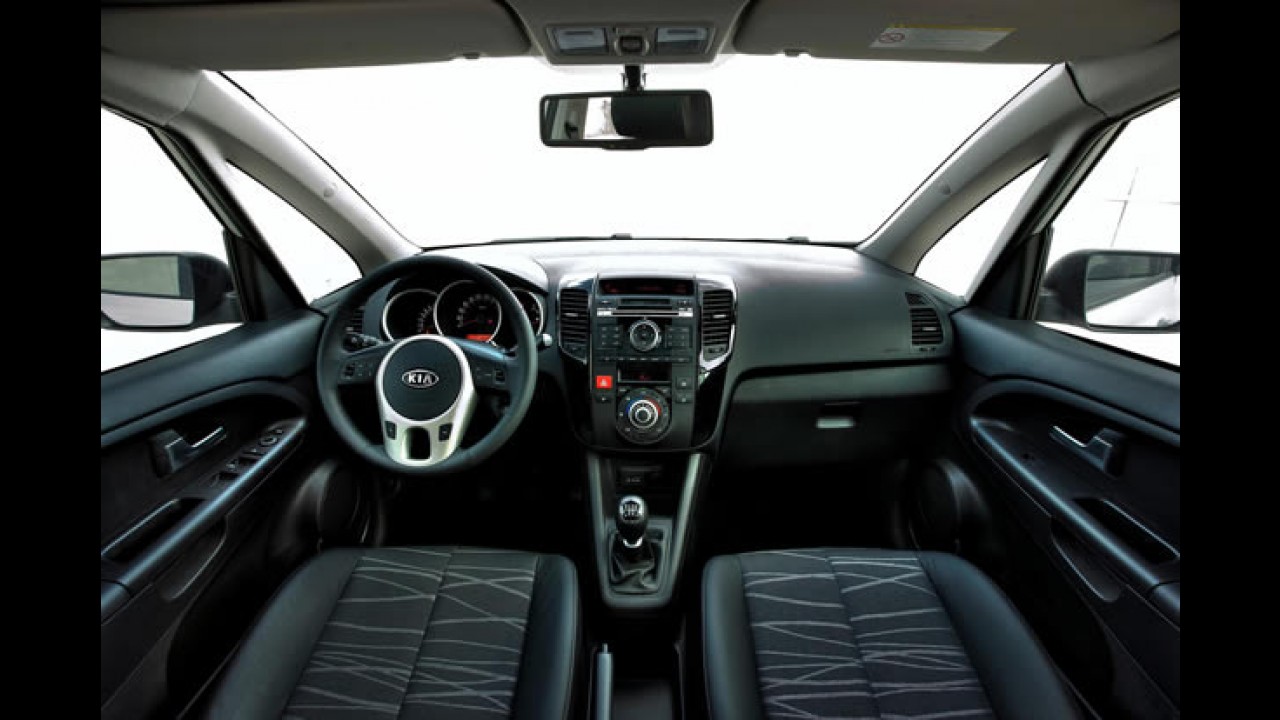 Kia apresenta oficialmente o novo Venga 2010 - Monovolume tem o mesmo porte do Honda Fit