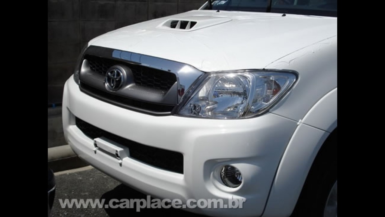 Nova Toyota Hilux 2009 - Surgem mais fotos da versão reestilizada da pick-up